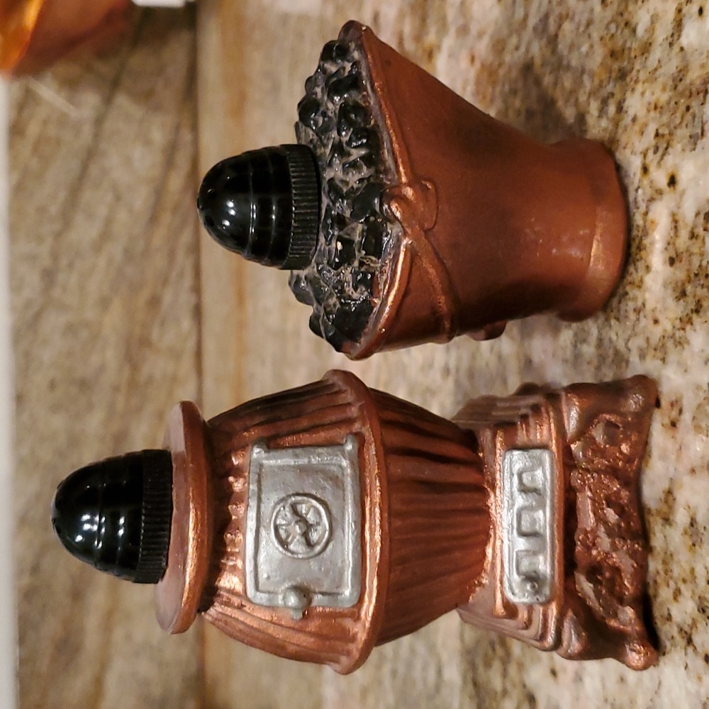 Vintage salt and pepper shakers